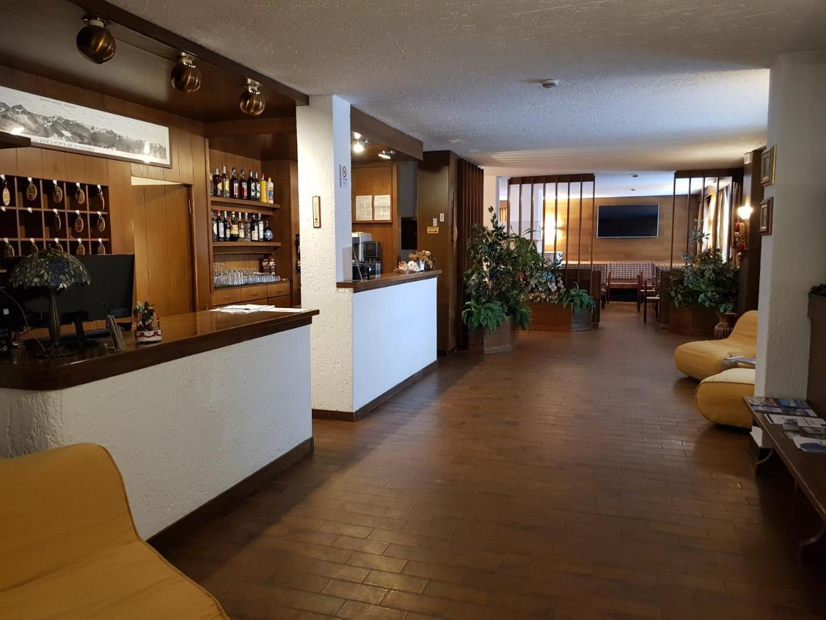 Hotel Alle Tre Baite Santa Caterina Valfurva Exterior foto